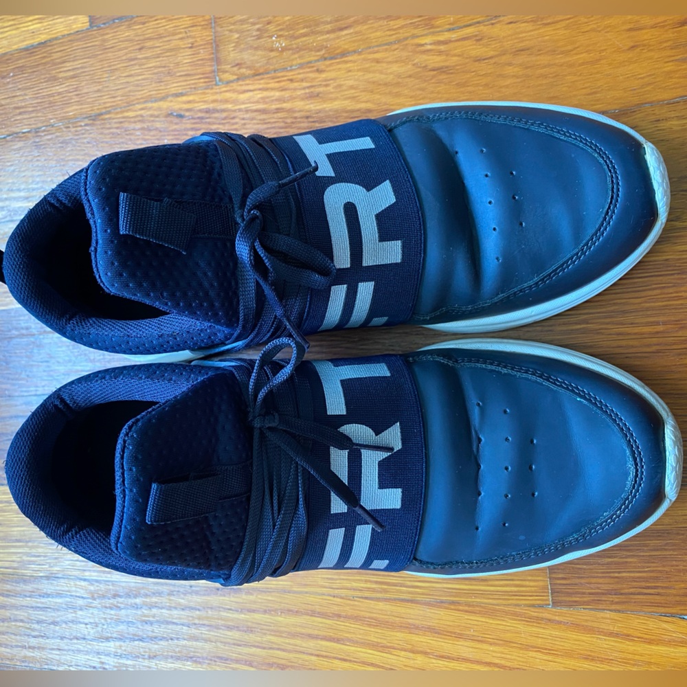 Ferrato men's tennis shoes